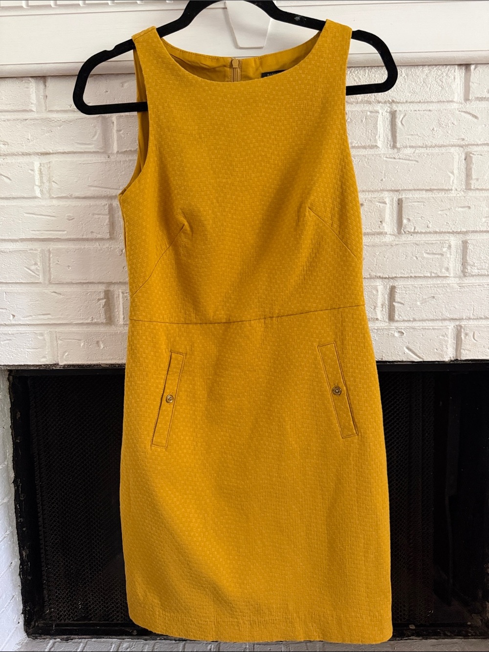 Banana Republic Sleeveless Yellow Shift Dress - Classic Work-to-Weekend Style 0